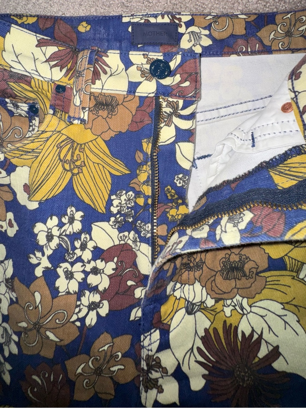 MOTHER Blue Floral Straight-Leg Jeans with Yellow & Brown Accents - Picture 4 of 7